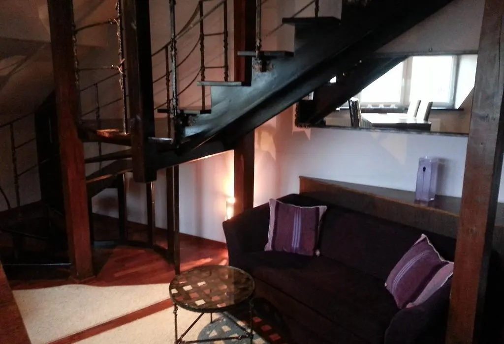Krakow Jacuzzi Apartment-1